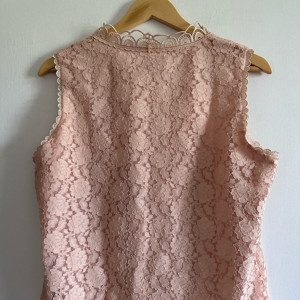 Karl Lagerfeld Paris Light Pink Lace Eyelet Designer Tank Top Size Medium EUC - Picture 6 of 10